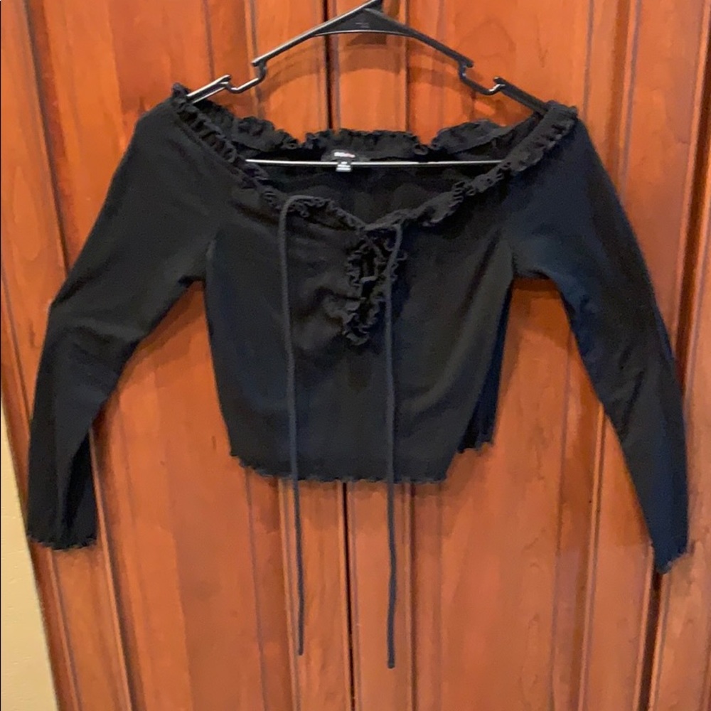 Black, longe sleeve, crop top, crisscross tie